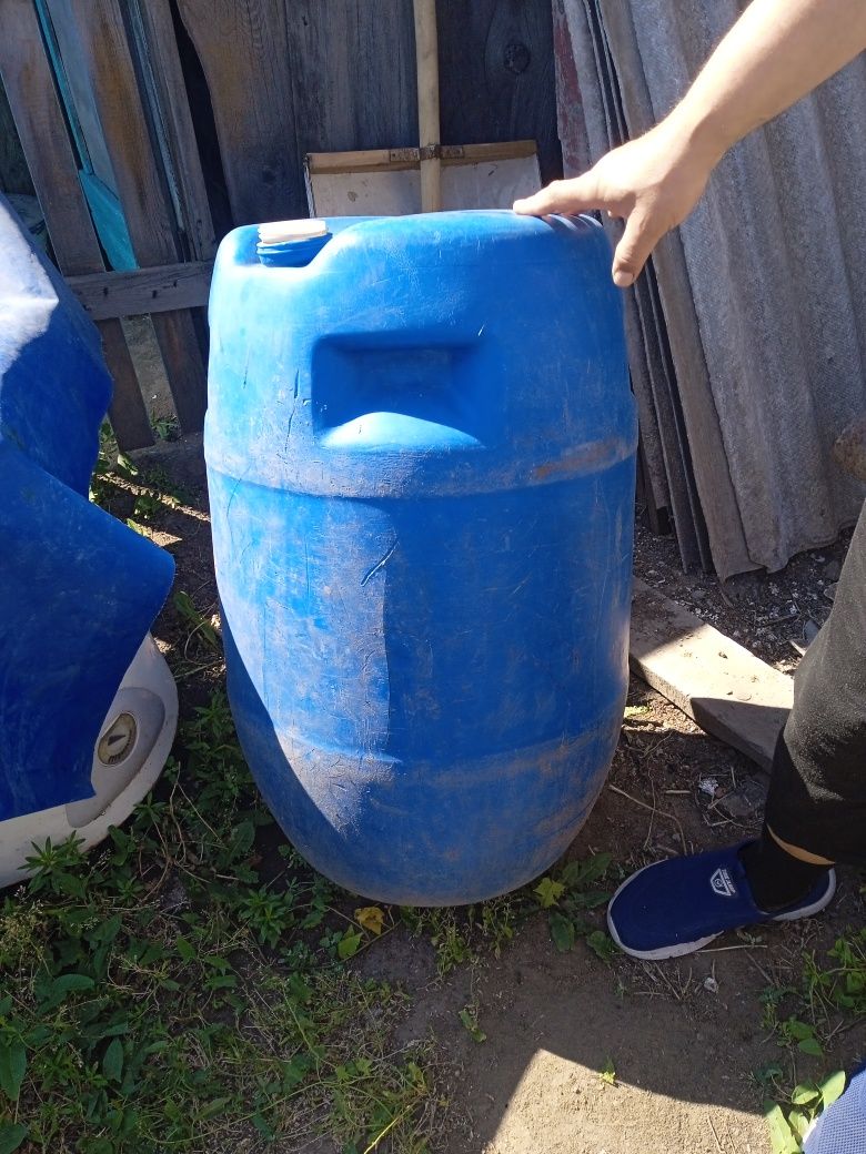 Продам бочку. 100 литров
