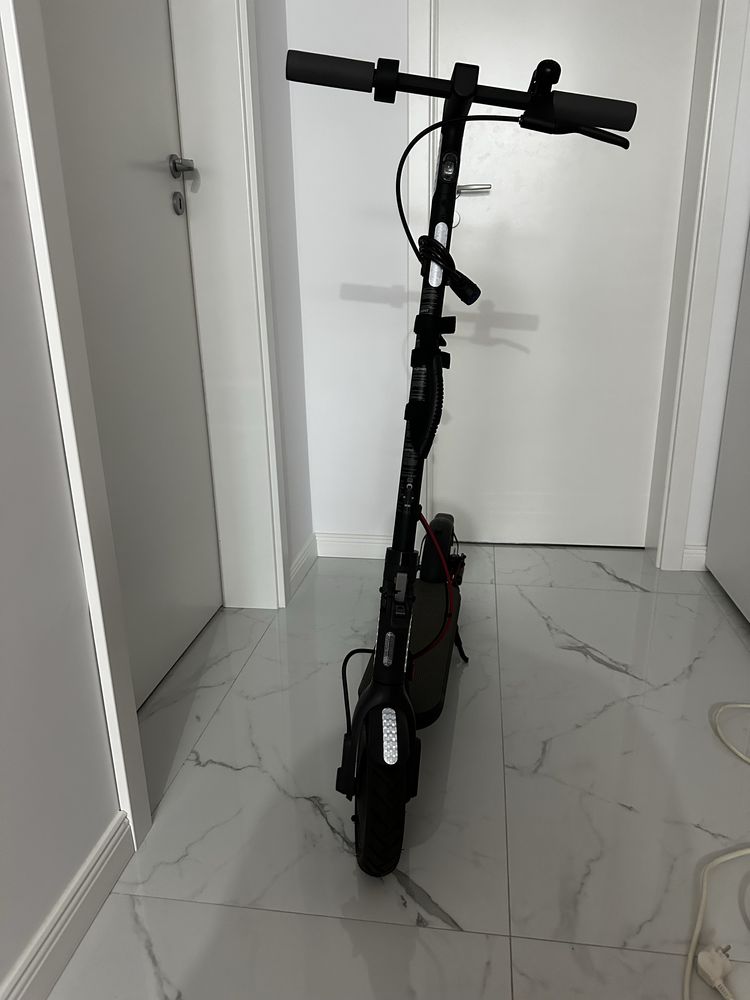 Trotineta Xiaomi electric scooter 4