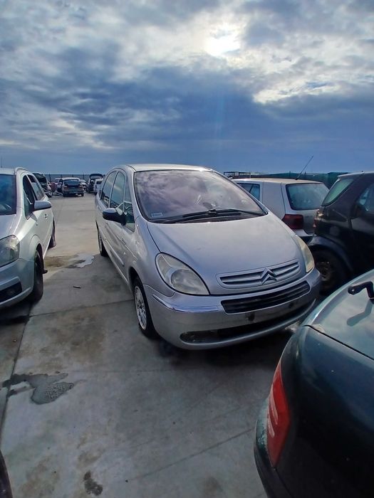 Dezmembram Citroen Xsara Picasso