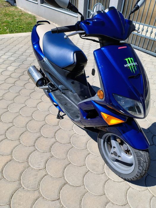 Scuter Peugeot SPEEDFIGHT de 100 cc