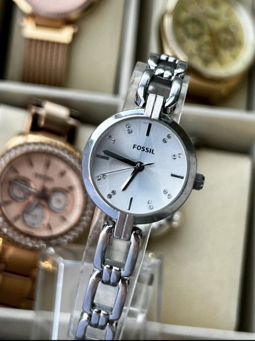 Fossil Kerrigan quartz Miyota