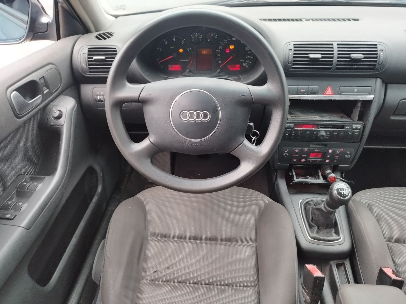 Audi A3 1.6i 102к.с