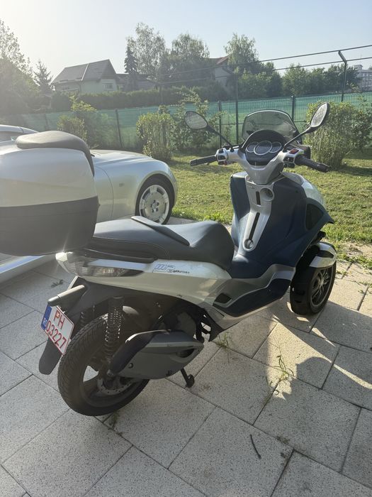 Vand triciclu 125 cmc permis B