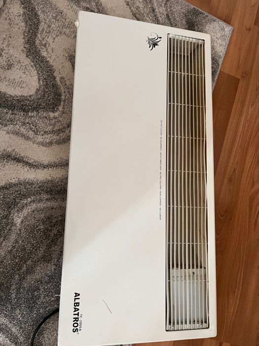 Vând calorifere electrice