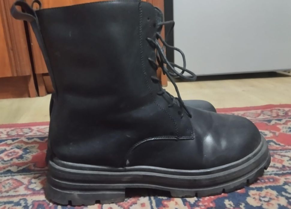 Зимние женские ботинки