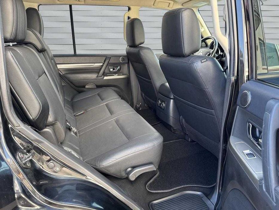 Mitsubishi Pajero/mk4- 3.2 CommonRail/AUTOUTILITARA N1 impozit 400 Ron