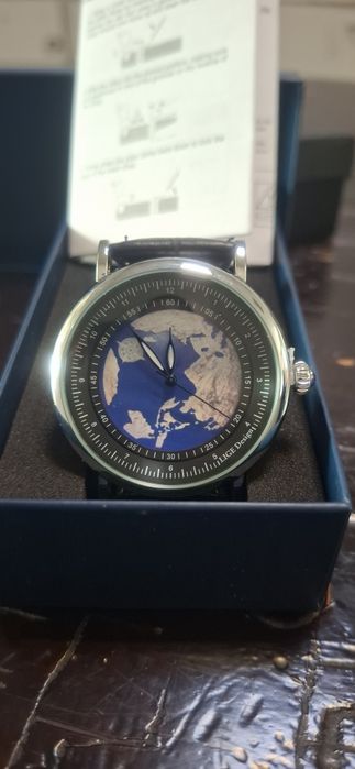 Часовници phoedegear и LIGE