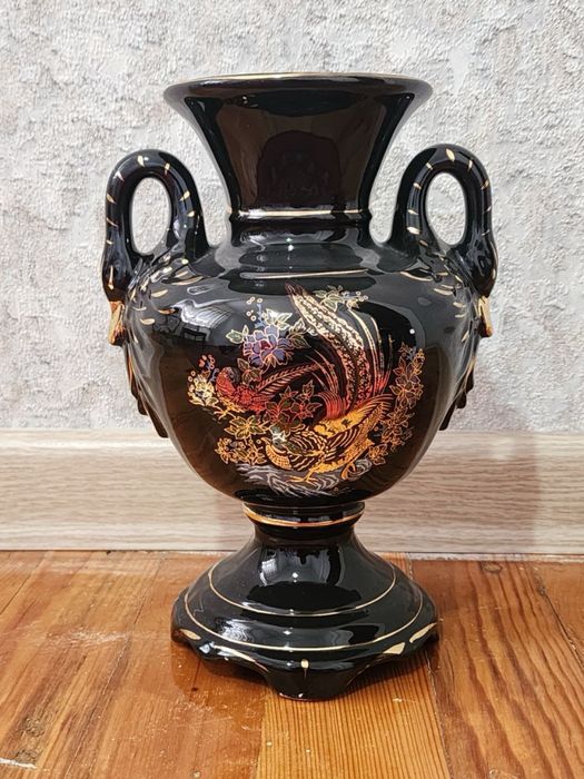 Сервиз  ваза сотилади