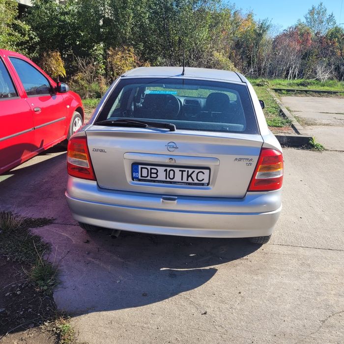 Vând Opel Astra G