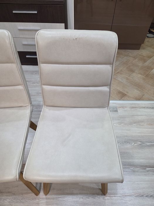 Трапезни столове