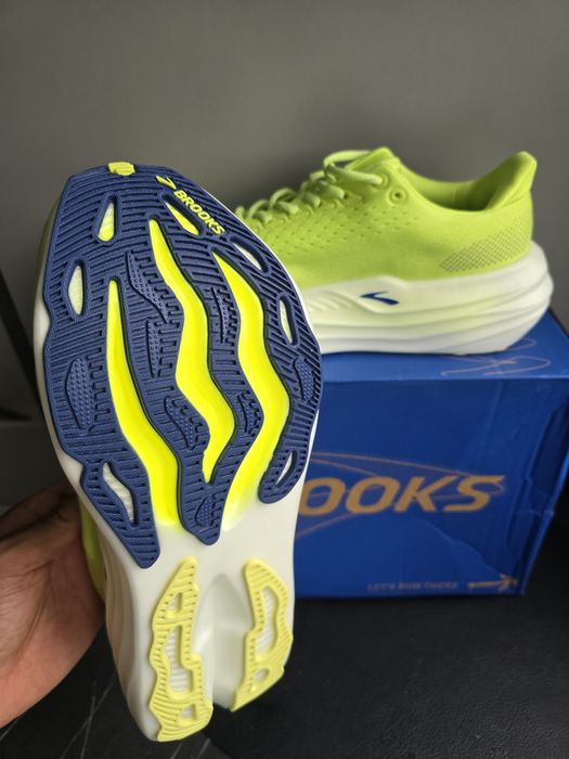 Brooks Glycerin Max 44 Noi!