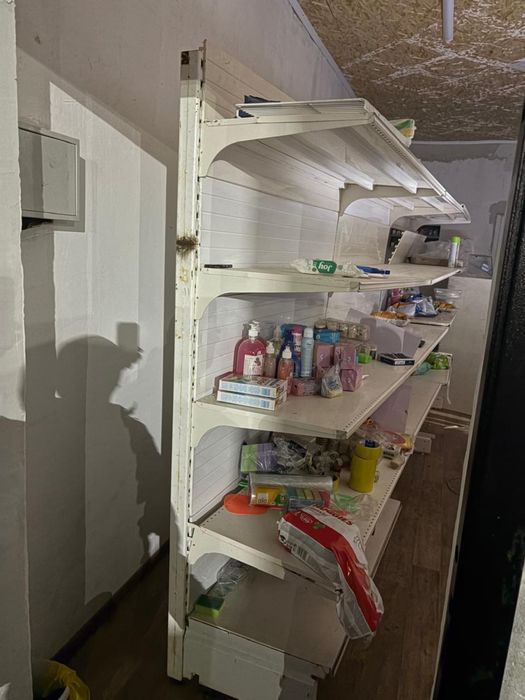 Продам стелаж 3 секци широкие и длинные общий размер 3,80