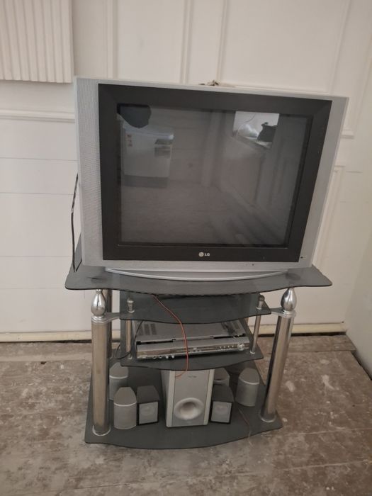 LG telivizor, postavka.