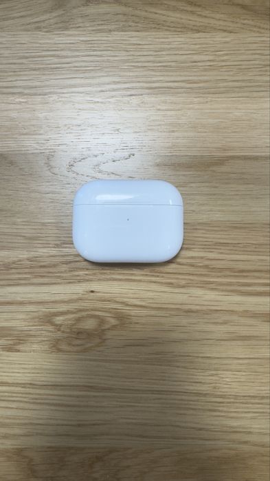 Apple Airpods 2nd Generation with noise cancellation