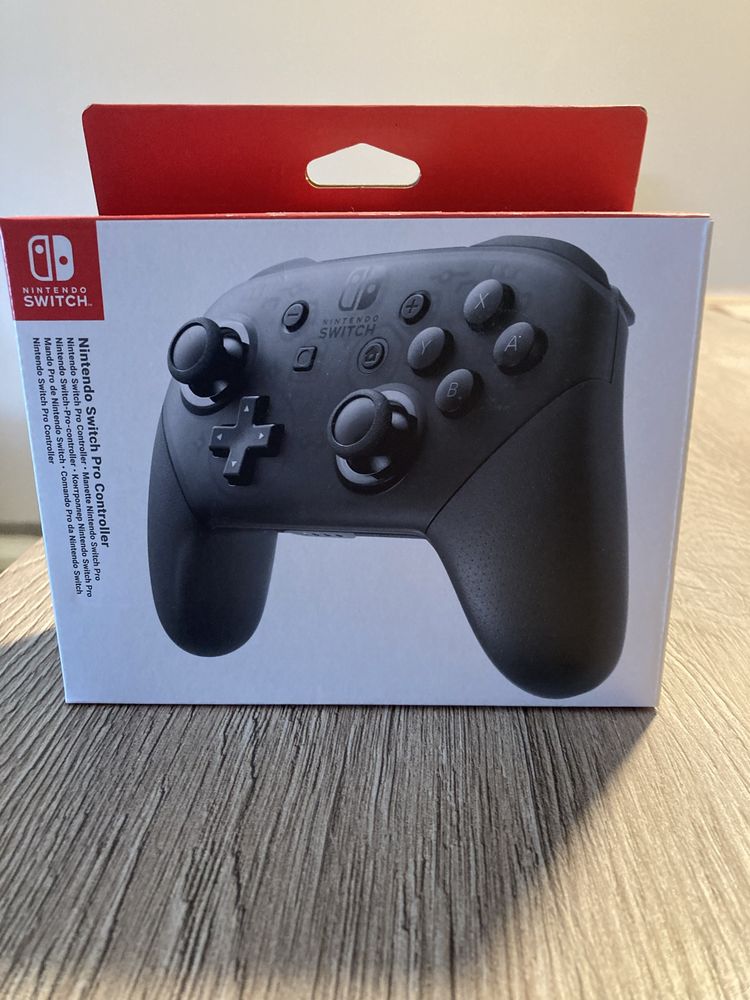 Nintendo Switch Pro Controller