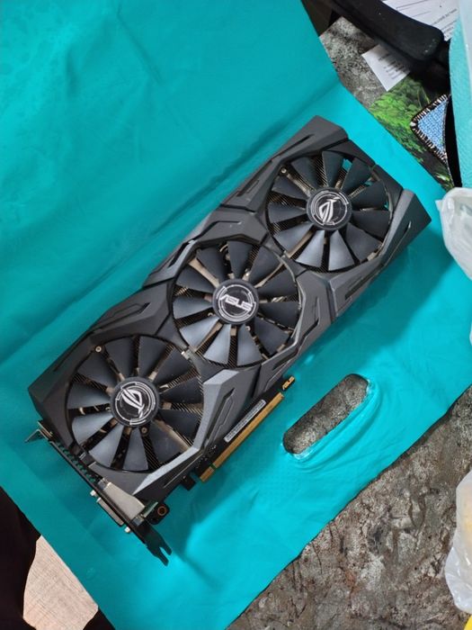 Видеокарта Gtx 1070 Asus Rog Strix