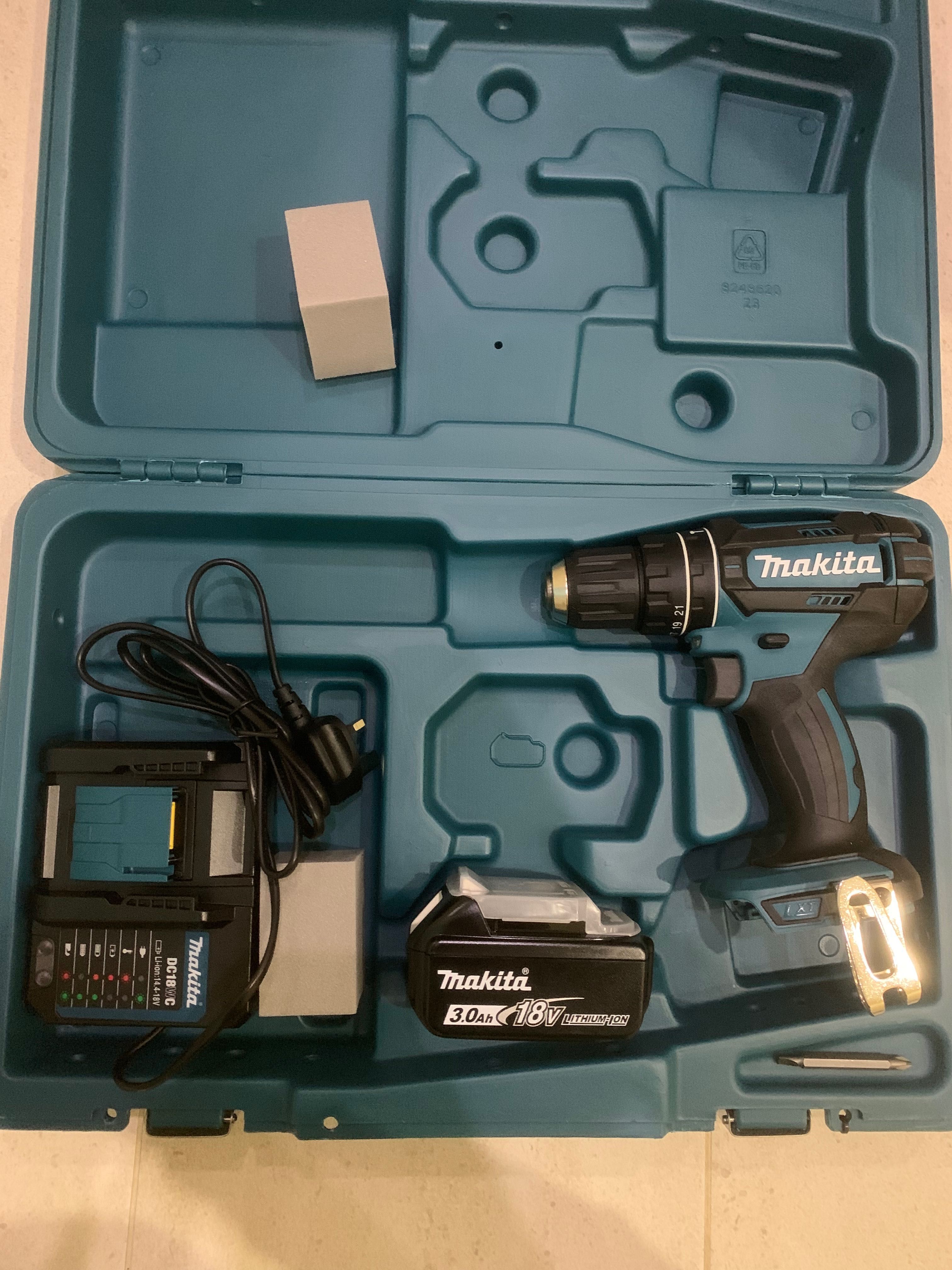 Винтоверт Makita DHP482Z