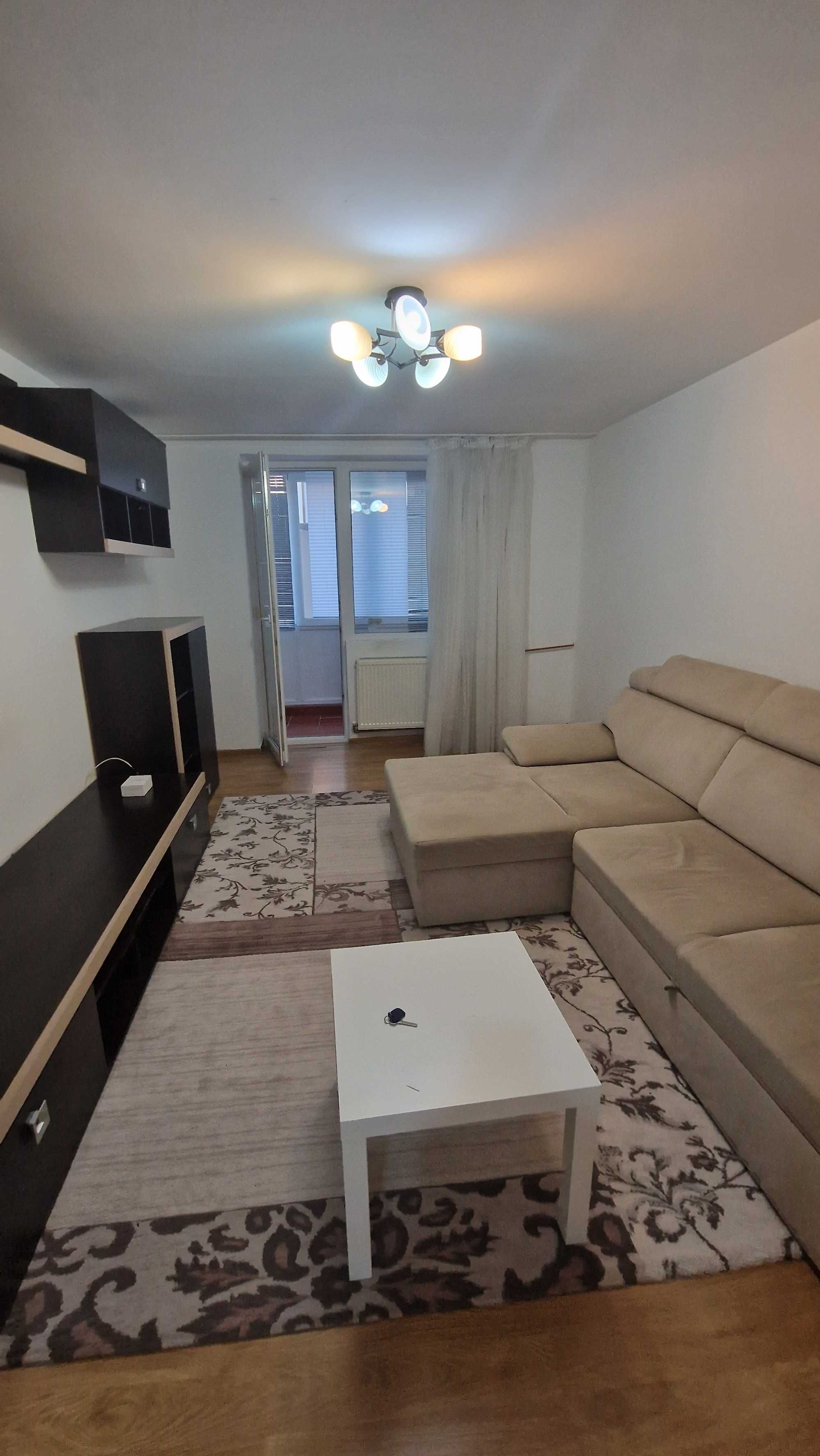Vand mobila Living Sufragerie canapea dulapuri
