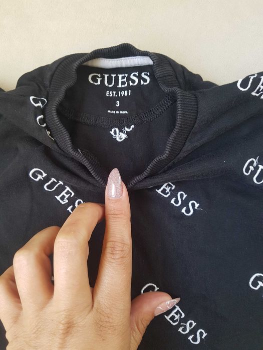 Тениска Guess...