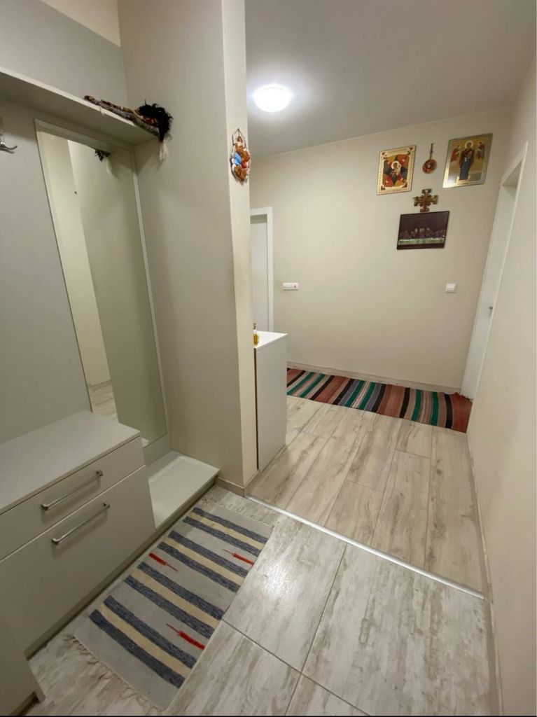Продава се Тристаен апартамент в Варна, Базар Левски - 100 кв.м за 2350 €/кв.м - Снимка #10