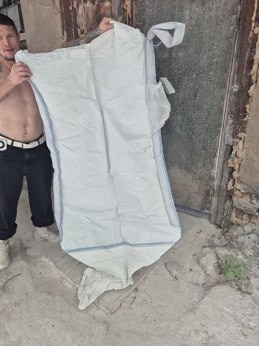 Продам биг беги б/у. Запресованы в тюки