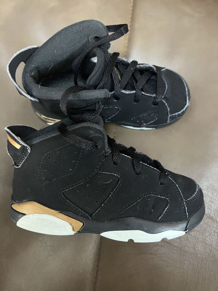 Маратонки Adidas Puma Nike Jordan