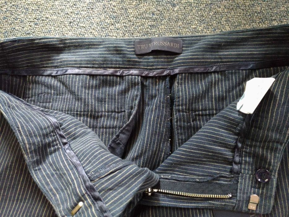Оригинални TRU TRUSSARDI елегантни панталони  М р-р