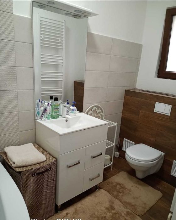 Casa curte comuna - Oradea, Str.Ecaterina Teodoroiu  - 79.000 €