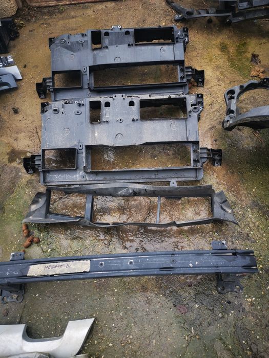 Tragher trager armatura deflector aer Renault megane 4