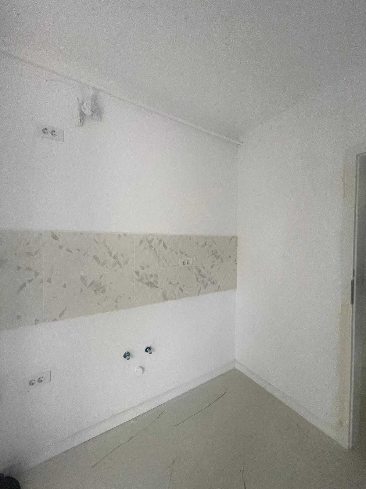Apartament 2 camere cu curte generoasă-Sector 4- Mutare imediata!