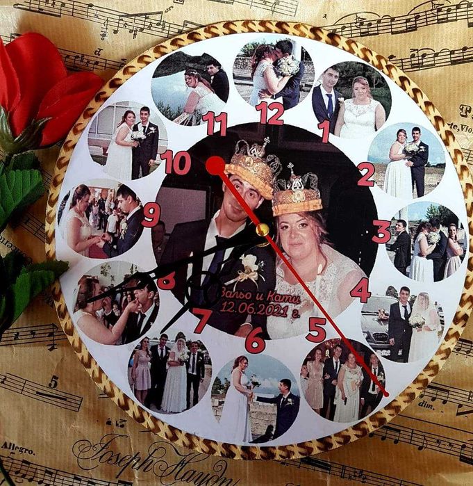 Часовници с колаж на ваши стимки и надпис по желание