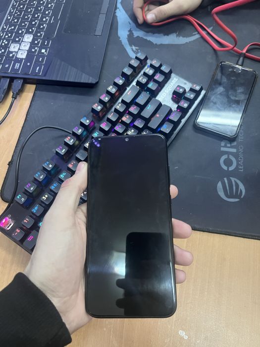 Продам Редми нот 8