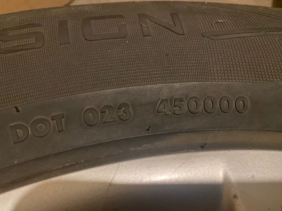 Зимни гуми с джанти 235/60 R18