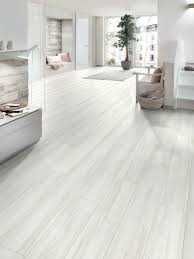 Montaj parchet laminat profesional + cadou surpriză