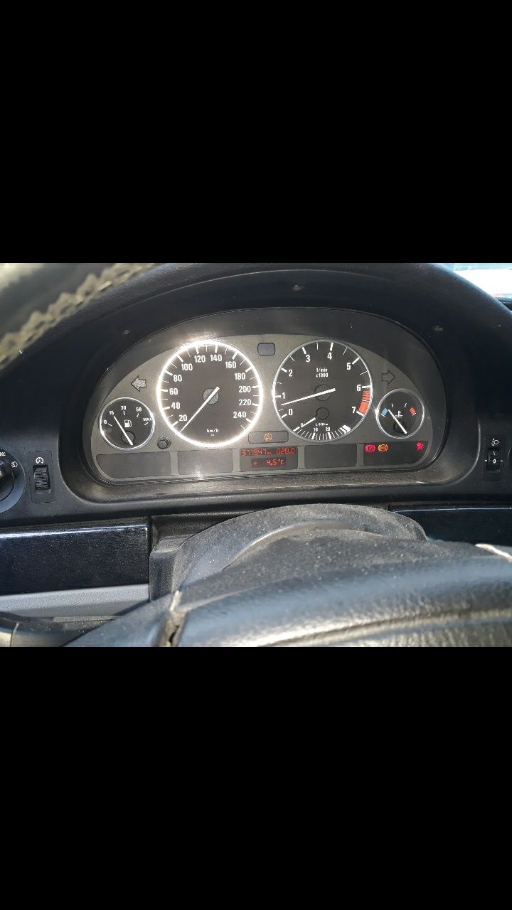 BMW 520i e39 touring m52b20 97год. БМВ комби е39