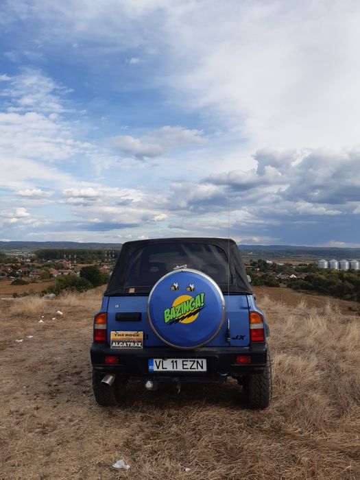 Vând Suzuki Vitara 1.6 benzina