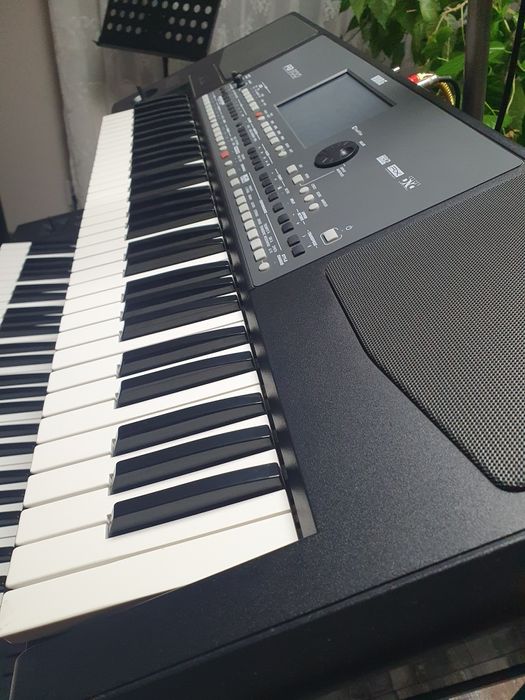 Orga Korg PA 600