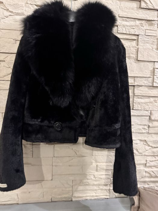 Черно палто от алпака и яка естествен косъм лисица
