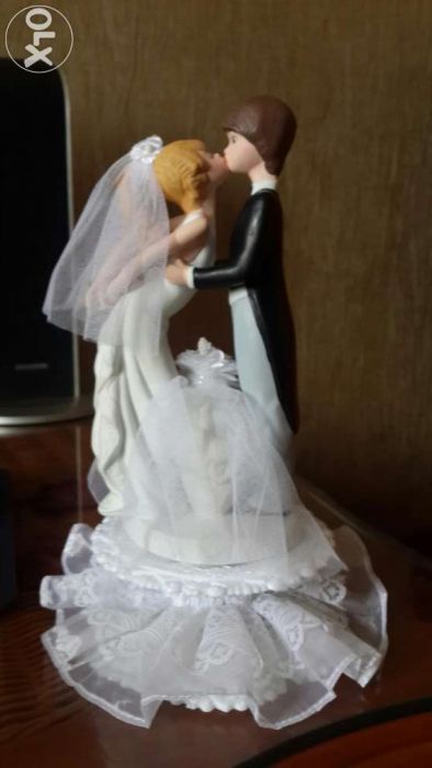Статуэтка на свадебный торт