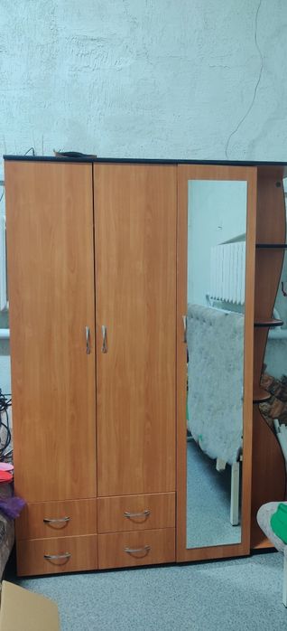 Срочно продам шкаф, диваны