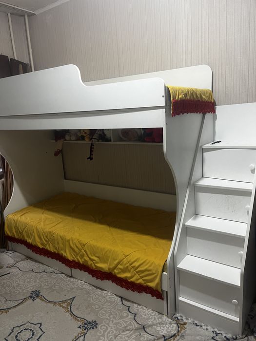 двухъярусная кровать 75000