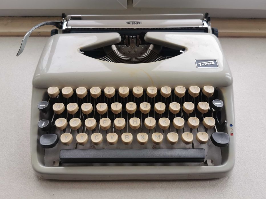 Пишеща машина Triumph Tippa