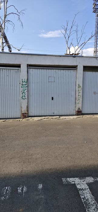 Garaj 18 metri pătrați