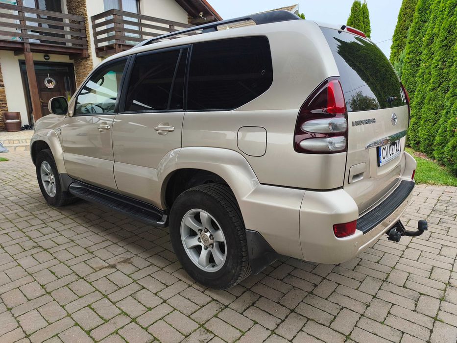 De vanzare Toyota Land Cruiser J120
