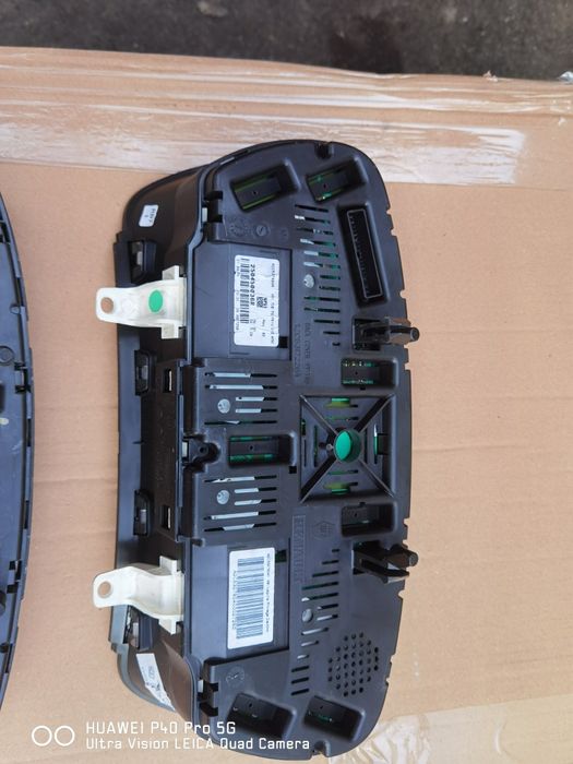 Ceasuri bord Renault Laguna 3 din 2007 - 2010