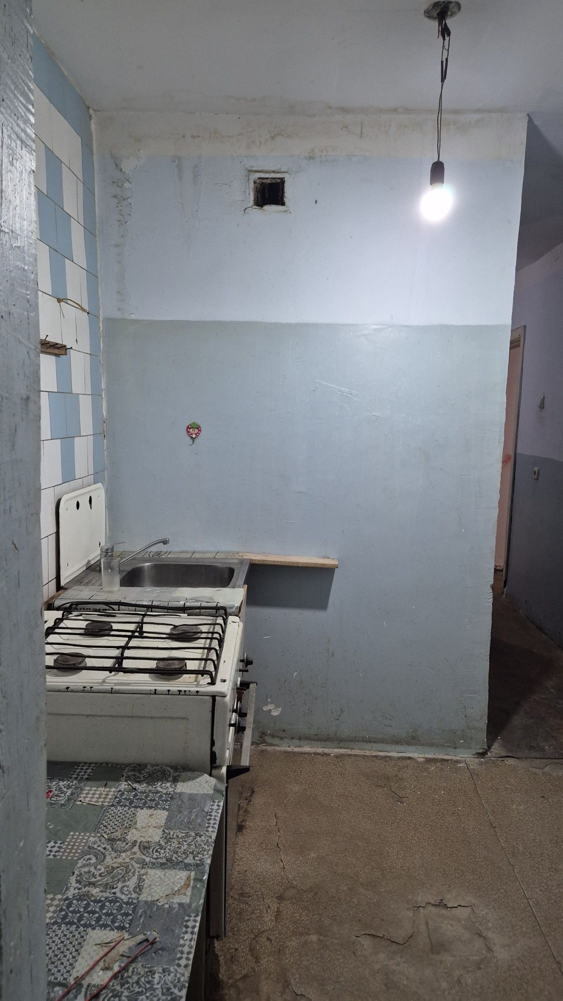 Квартира сотилади 2хоналик 1 этаж 1чи мекрарайон 45 дом без маклер 974