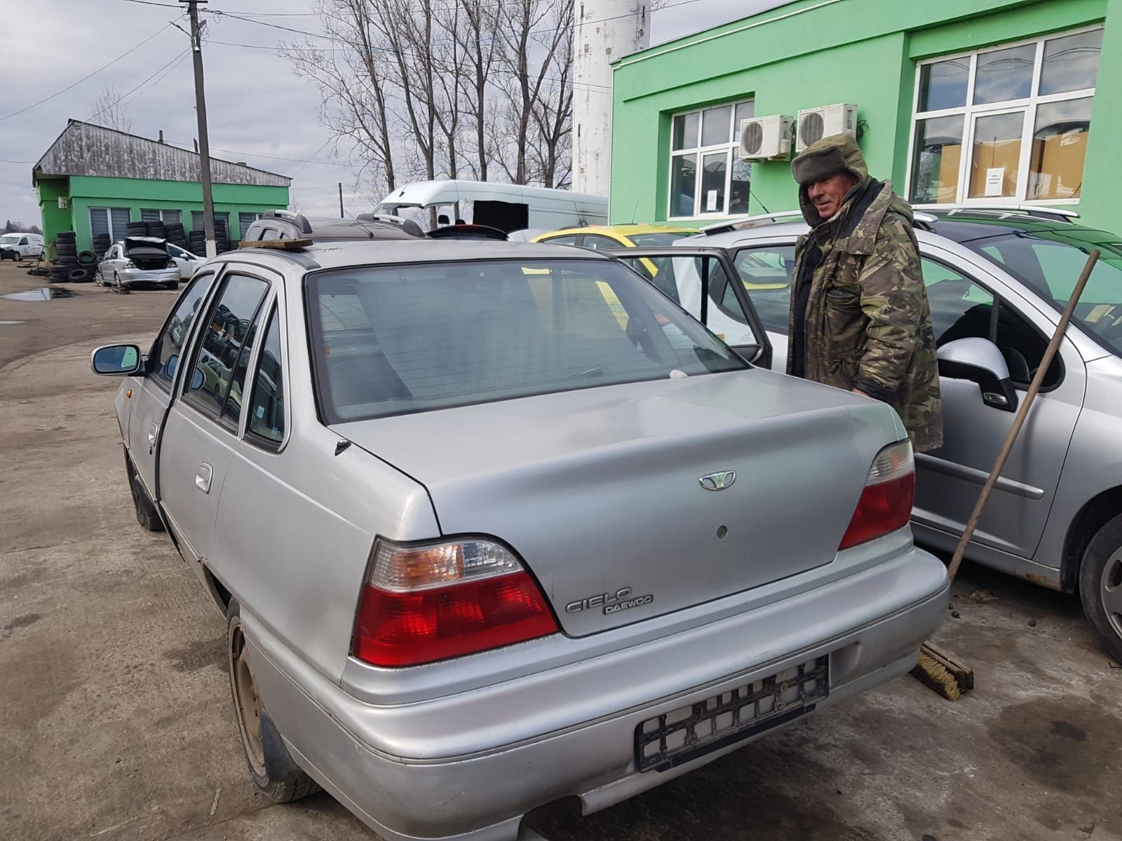 Geam fix stanga spate Daewoo Cielo 1 [1994 - 2002] 1.5 benzina