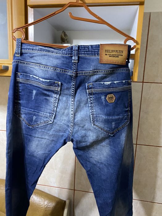 Vand blugi firma calitate buna originali!
