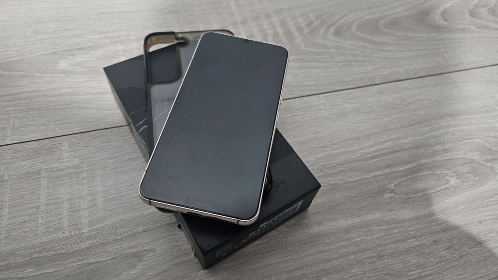 Samsung S22 la cutie, dual sim, husa, folie, impecabil