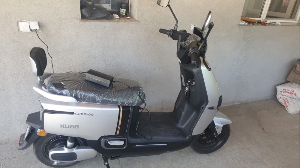 Vand scuter electric Kuba